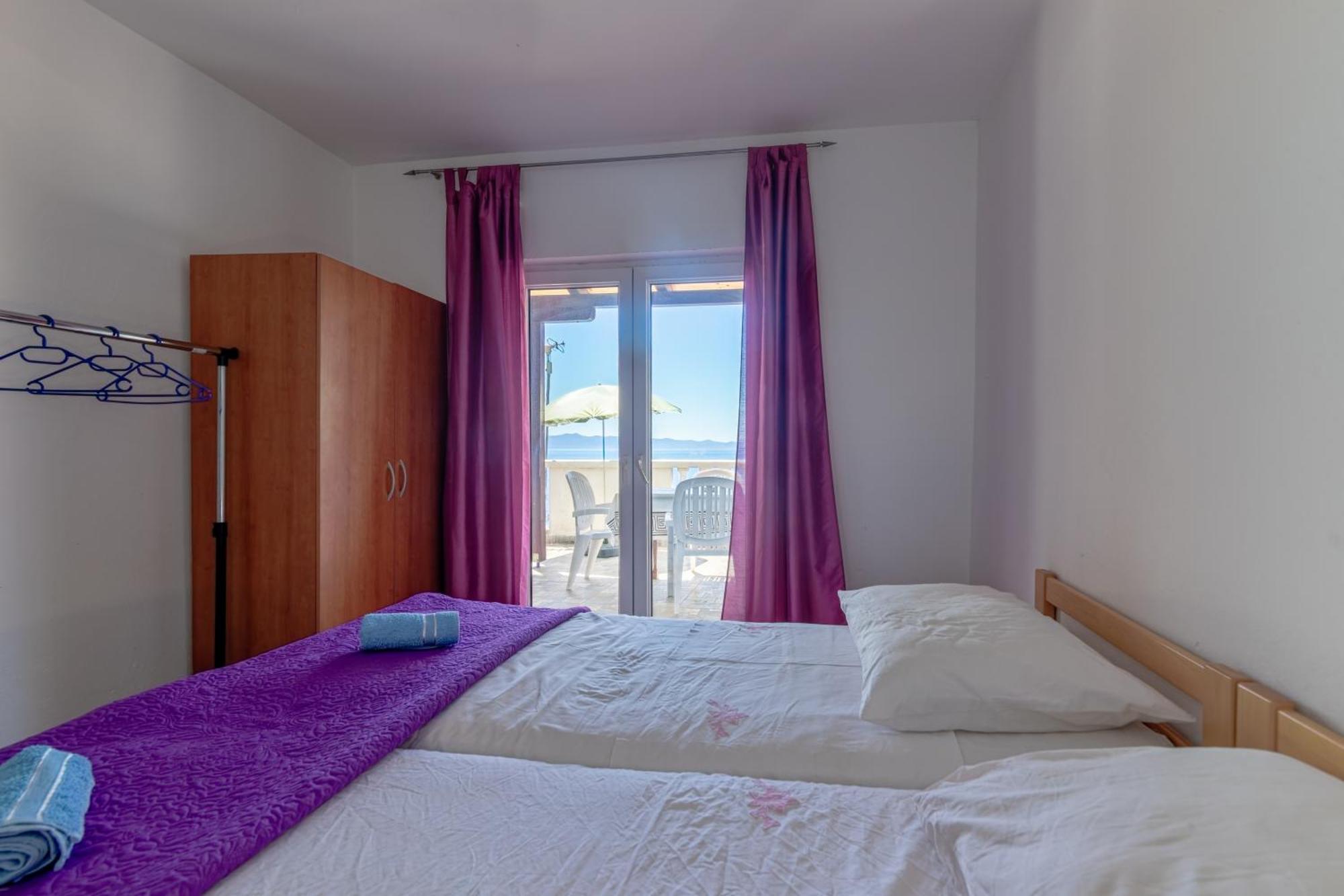Seaside Secluded Apartments Cove Torac, Hvar - 575 Gdinj Room photo